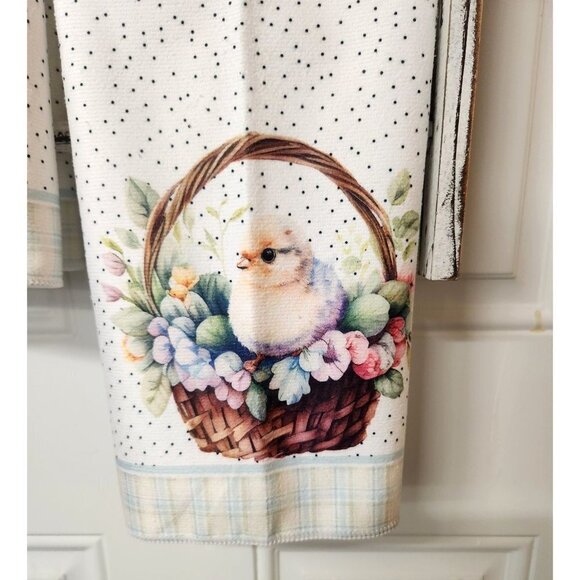 Easter Bunny Rabbit, Baby Chick Holiday Hand Towels Set of 2 in a mixture of pas - Picture 5 of 10